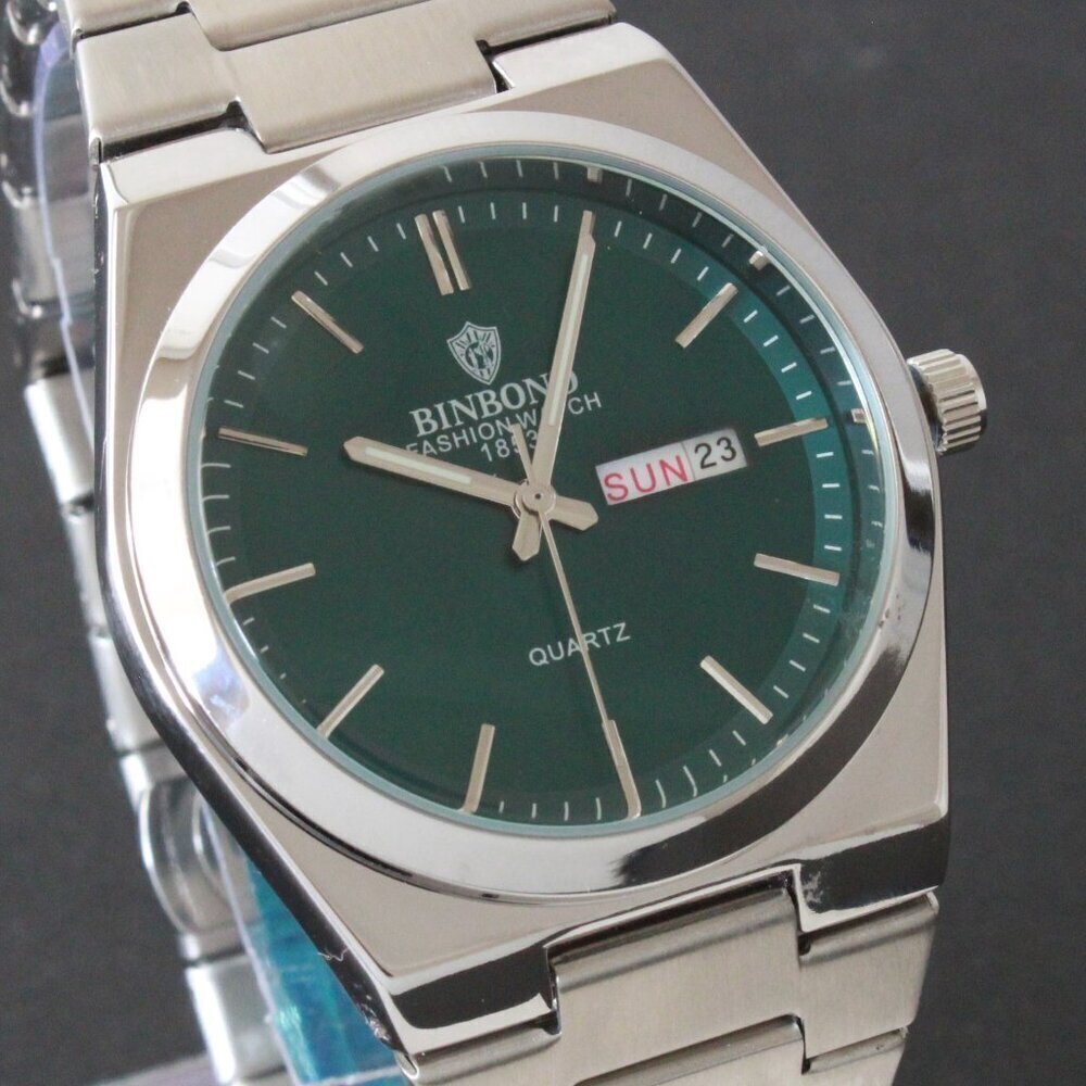 Men's Integrated Bracelet Sports Watch Stainless Steel Radiant Green Dial 40mm - Picture 8 of 13